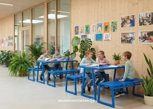Preview: Grundschule Sitzmöbel: Wangenbank und Wangentisch in Blau (nicht brennbar A1 DIN EN 13501-1)