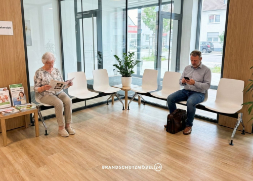 Preview: Wartezimmerbank Klinik / Arztpraxis - schwer entflammbar DIN 66084 P-a und Desinfektionsmittelbeständig